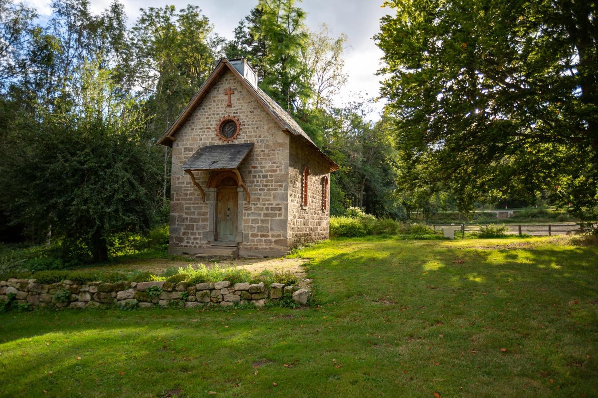 Domaine Et Chateau De Valinches Marols Exterior photo